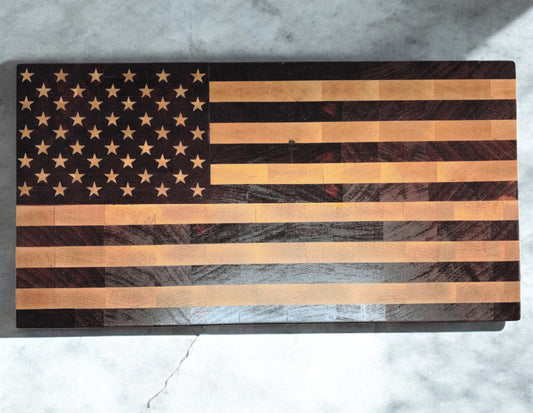 US American Flag Cutting Board