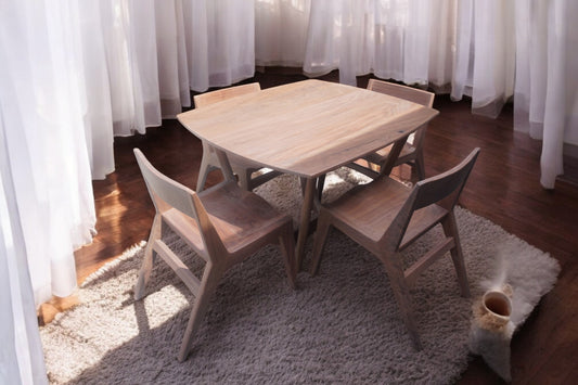 Breakfast Table and Chairs